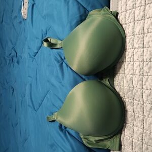 Victorias Secret Pink Front Close Push Up Bra 40C